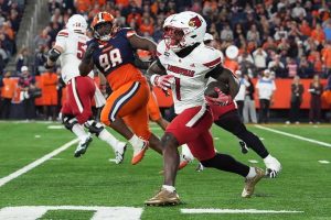 Louisville Cardinals Defeat Syracuse Orange 34 26 To Improve To 4 3
