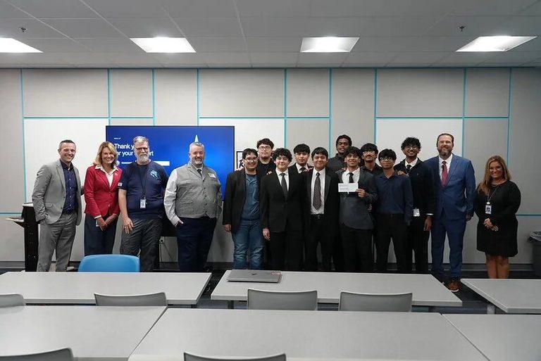 Mark Cuban Gifts 10 000 To Ranchview High School Rocket Team