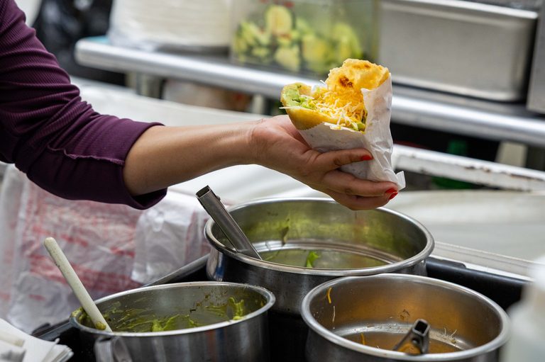 Market Square S Gordita Stand Celebrates 15 Years Of Family Tradition