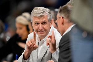 Mavericks Ceo Rick Welts To Retire Ethan Casson To Lead Arena Push
