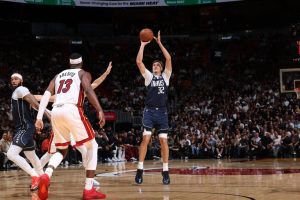 Mavericks Clinch Win Over Heat As Flagg S Late Block Seals Victory