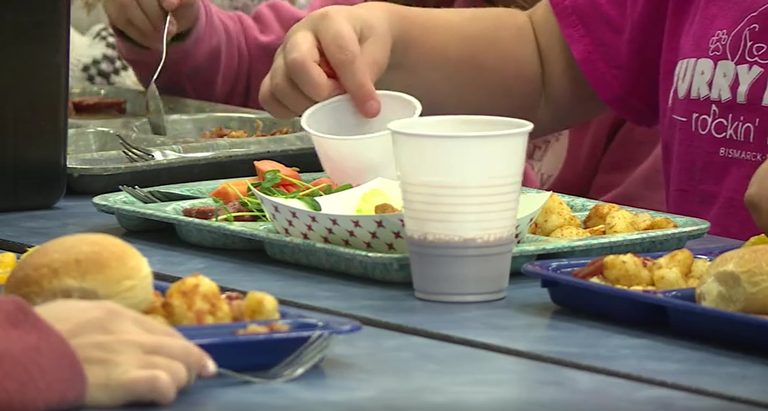 Menoken Elementary Celebrates Local Agriculture With Farm Fresh School Lunch Day