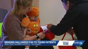 Mercyone Children S Hospital Brings Halloween Fun To Patient Rooms In Des Moines