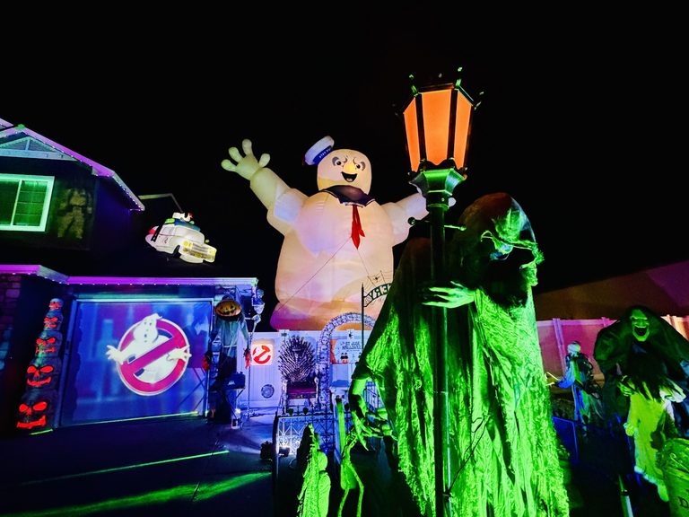 Meridian Halloween Display Raises Funds For St Jude Children S Hospital