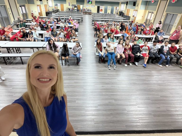 Meteorologist Nikki Sheaks Brings Weather Class To Pinewood Elementary In Stuart