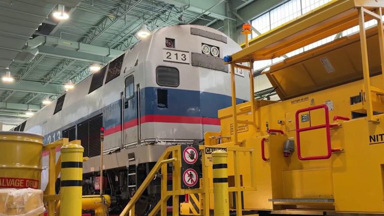 Metro North Tackles Leaf Slicked Tracks To Keep Connecticut Commuters Moving