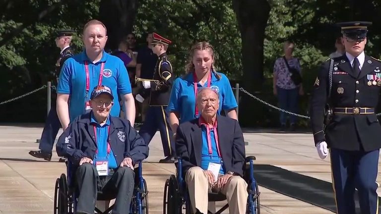 Mid Michigan Honor Flight Transports 75 Veterans To Washington D C Honoring Thei