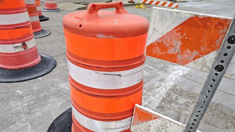 Military Avenue In Green Bay Closed Nov 2 11 For Railroad Crossing Improvements