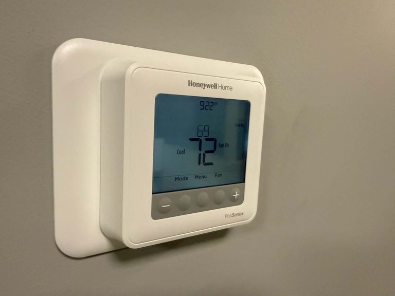 Minnesota Law Requires Landlords To Provide Heat Of 68 F From October Through Ap