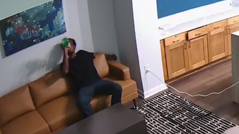 Mpd Seeks Suspect Who Paused For Soda During Southeast Dc Break In