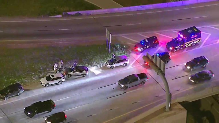 Multiple Vehicle Crash On Northbound I 35 Near Oklahoma City Boulevard Causes Fi