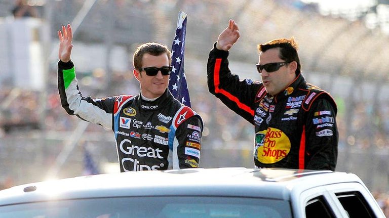 Nascar Community Debates New Playoff Format While Veteran Drivers Eye Comebacks
