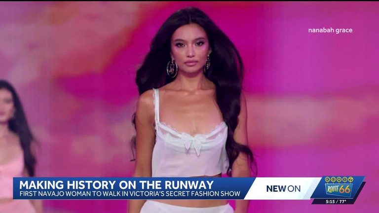 Navajo Model Nanabah Grace Makes History On Victoria S Secret Runway