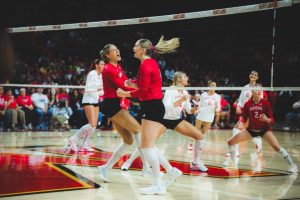 Nebraska Women S Volleyball Extends Unbeaten Run With 5Th Straight Sweep Of Mary