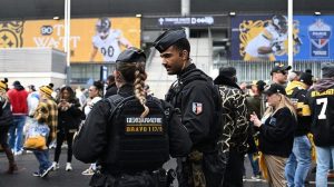 Nfl Sticks To Paris Opener Despite Protests And President Trump S Concerns