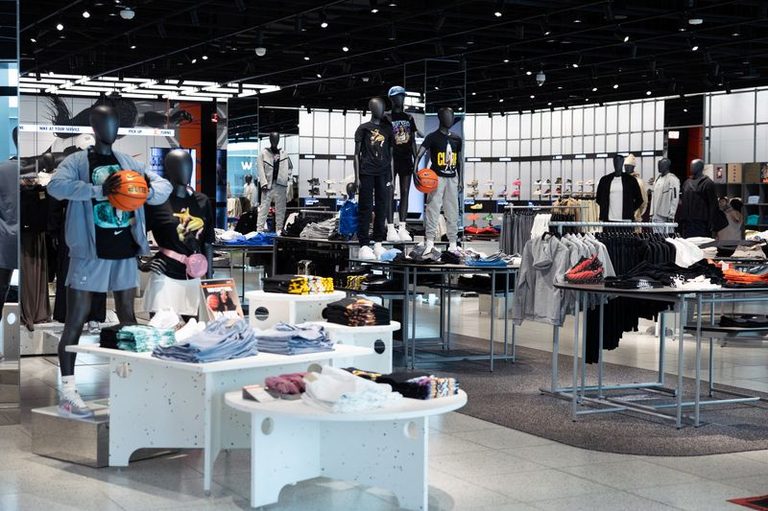 Nike S Ongoing Turnaround Struggles Prompt New Job Cuts And Weak Outlook
