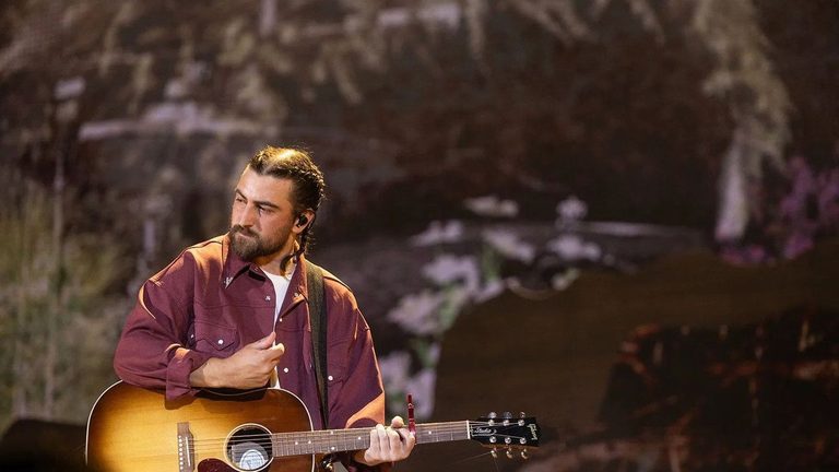 Noah Kahan To Perform In Norman On May 9 2027 As Part Of The Last Bugs Of The Wo