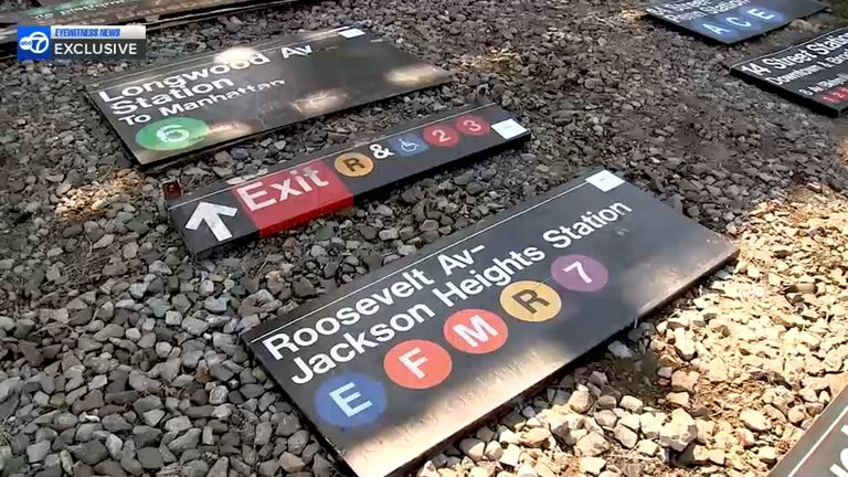 Nyc Transit Pop Up Sale Brings Vintage Subway Items To Gravesend Residents