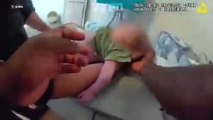 Nypd Officers Revive 1 Month Old Baby In Astoria Apartment