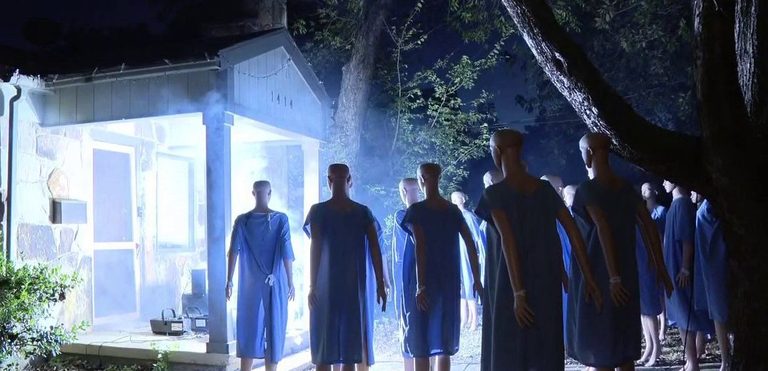 Oak Cliff Halloween Display Draws Crowds And Viral Tiktok Fame