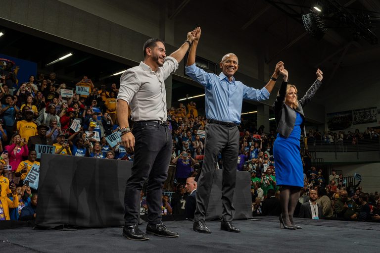 Obama Rallies Over 4 000 Detroit Voters Ahead Of Midterm Elections