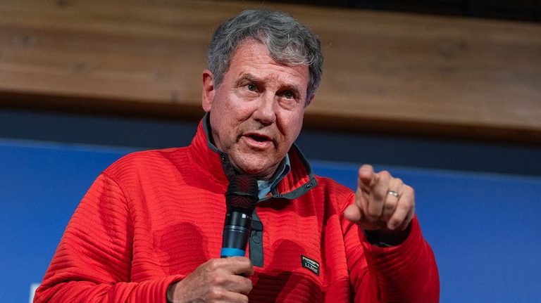 Ohio Dem Sherrod Brown S Senate Run Scrutinized Over Pelosi Linked Donations