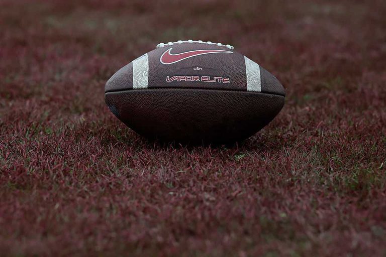 Oklahoma Defeats No 1 Texas With Last Second Field Goal In Red River Rivalry