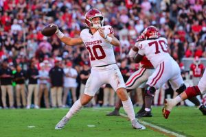 Oklahoma Sooners Confront Quarterback Doubts Ahead Of Texas Rivalry