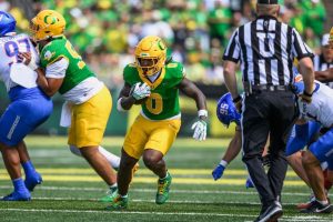 Oregon Ducks Face Northwestern With Playoff Hopes And Chip Kelly Return