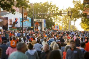 Osu Alumni Flood Stillwater For America S Greatest Homecoming