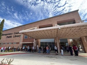 Over 104 000 Montgomery County Voters Cast Ballots In First Week Of Early Voting