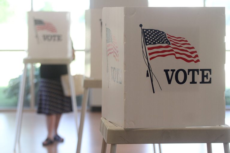 Over 358 000 Dallas County Voters Cast Ballots In First Week Of Early Voting