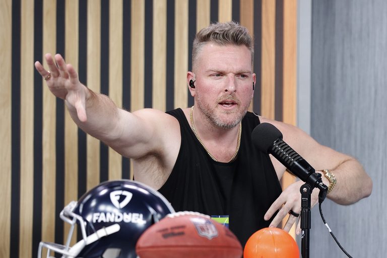 Pat Mcafee Says He Won T Return To Utah After Campus Incident