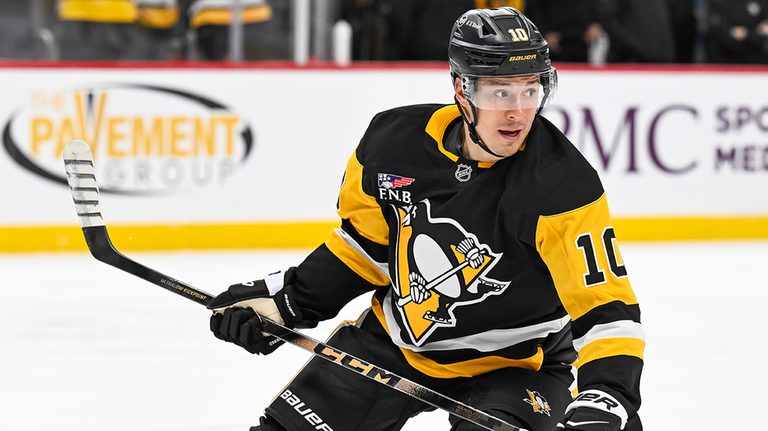 Penguins Forward Andrei Kuzmenko Switches To No 62 To Honor Late Father