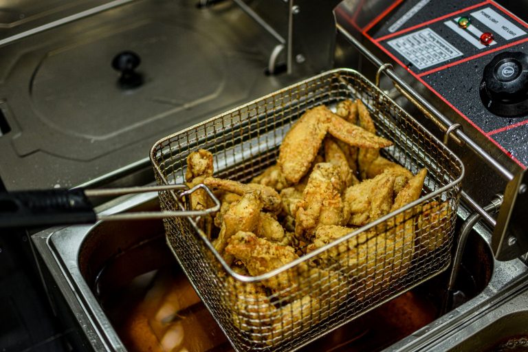 Joella's Hot Chicken — Louisville