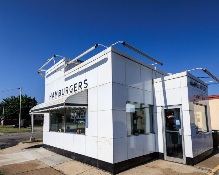 Bates Hamburgers – Warren — Warren