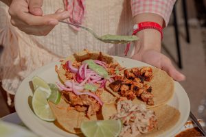 Carnitas Michoacanas — East Los Angeles