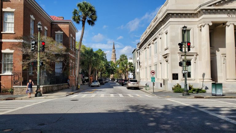 Minero — Charleston