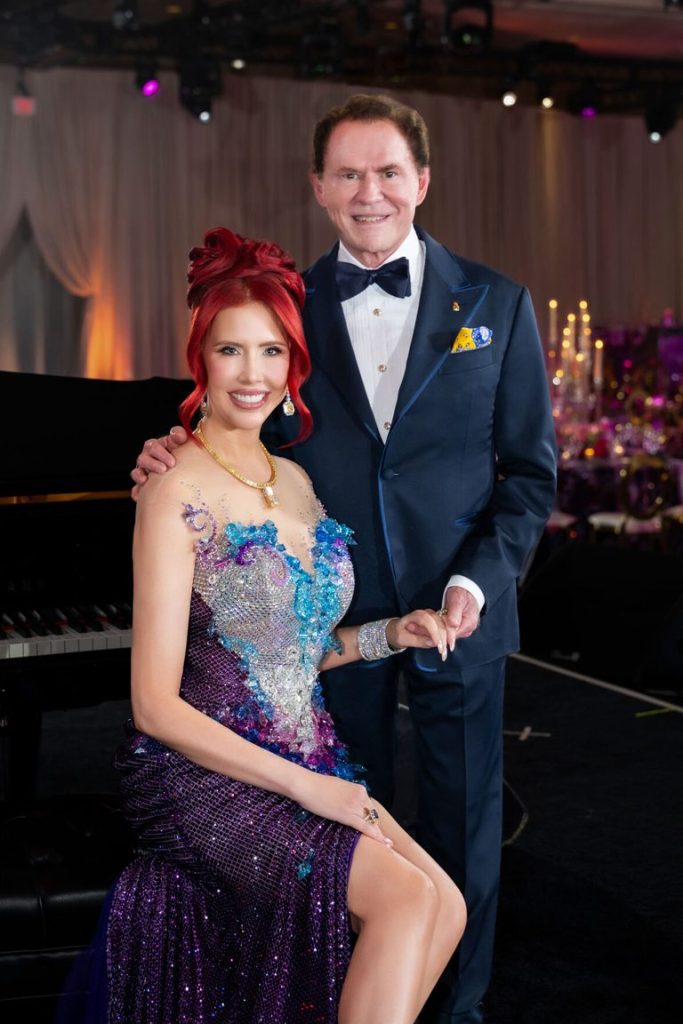 Phoenix Heart Ball Chairs Donate 1 Million To Boost Women S Heart Health In Ariz