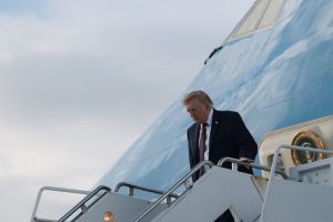 President Trump Announces He Ll Attend Alabama Georgia Game At Bryant Denny Stad