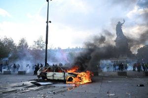 Protesters Ignite Clashes In Paris Lyon And Marseille As French Government Urges