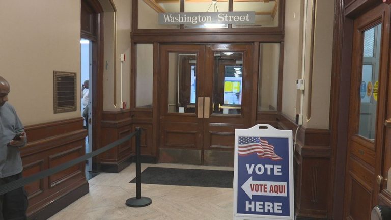 Providence To Hire 500 600 Additional Poll Workers For Nov 3 General Election
