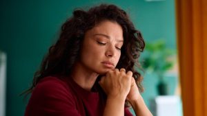 Psychiatrist Shares Nine Subtle Signs Of Depression To Watch For In Yourself