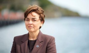 Quebec Election Focus Shifts To Trump Tariffs As Pq Gains Ground