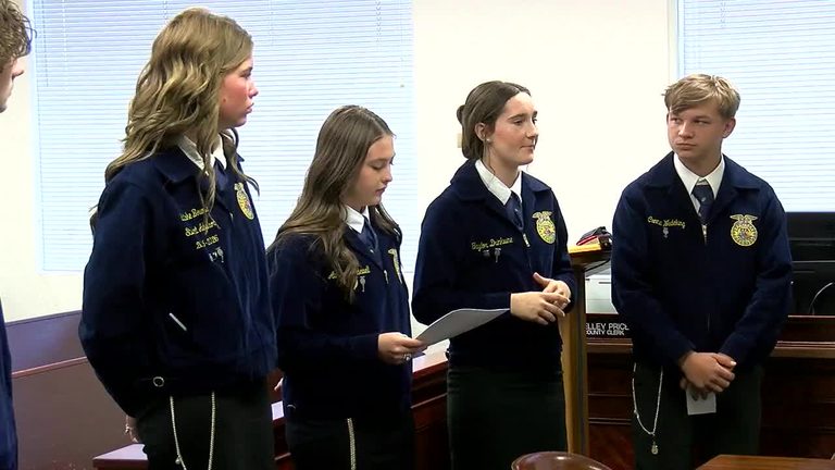 Quitman Ffa Students Brief Wood County Commissioners On Groundwater Protection