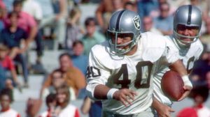 Raiders Honor Former Super Bowl Champion Pete Banaszak Key Figure In The Histori