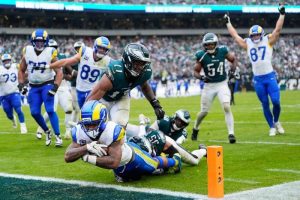 Rams Rally From 10 Point Deficit In 4Th Quarter To Defeat Eagles 24 20