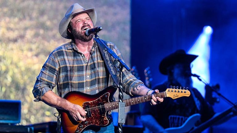 Randy Houser To Combine Country Concert And Bass Fishing Tournament In Nashville