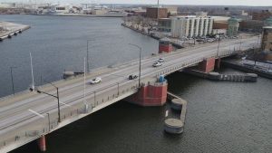 Ray Nitschke Memorial Bridge Reopens Early After Repairs