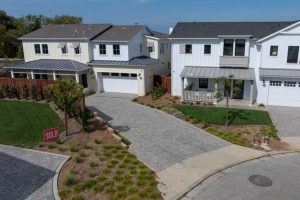 Rising Treasury Yields Spur Mortgage Hedging Adding Pressure To Bond Market